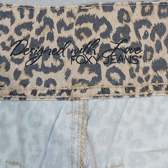 Foxy Jeans Denim Leopard Cheetah Print Mini Skirt, 11/31 - Picture 7 of 11